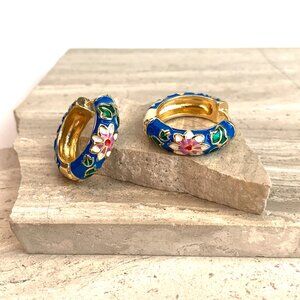 NEW~ Anthropologie Cloisonné Blue Enamel Flower Huggie Hoop Earrings